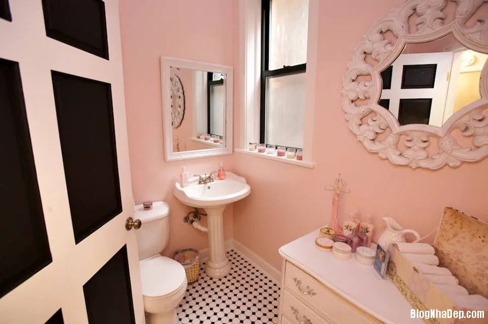 20141020085236186 Những ý tưởng thiết kế phòng tắm màu hồng thu hút